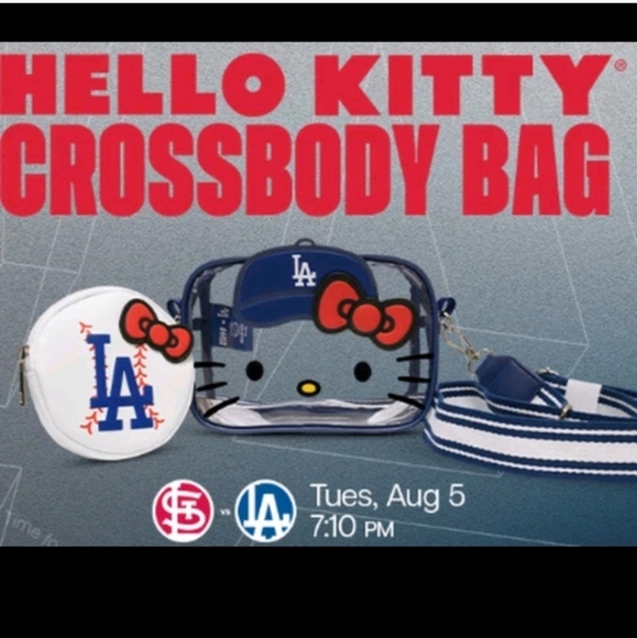 Hello Kitty Crossbody Bag Set - Picture 2 of 5